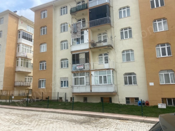 Mahsen Mah. Merzifon Kiralık Daire |  3+1 Oda | 110M2 Aylık 13.000Tl | 2. Kat | Merkezi Isınma | 1 Banyo | 2 Yatak Odası Resim-1