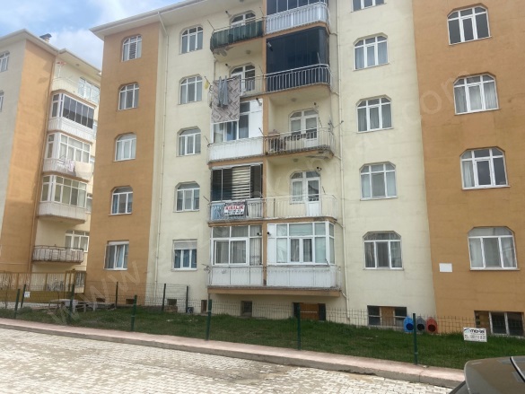 Mahsen Mah. Merzifon Kiralık Daire |  3+1 Oda | 110M2 Aylık 13.000Tl | 2. Kat | Merkezi Isınma | 1 Banyo | 2 Yatak Odası Resim-2