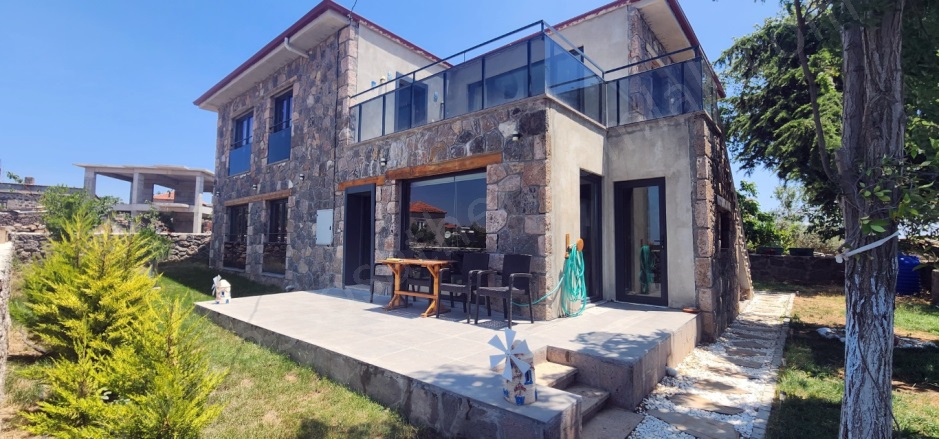 Bektaş Köyü Ayvacık Satılık Taş Ev |  5+2 Oda | 386M2 28.500.000Tl  Krediye Uygun  | Komple Bina | Isı Pompası Resim-1