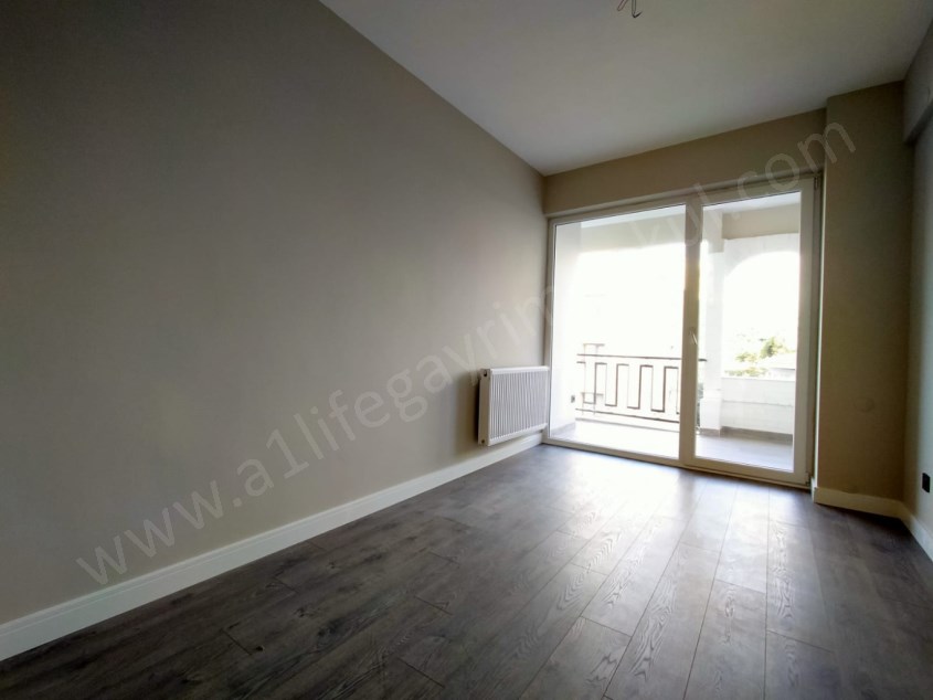 SUADİYE CADDEYE YAKIN ULTRALUX 4+1 DAİRE!!