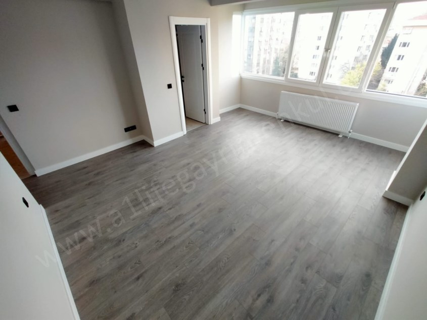 SUADİYE CADDEYE YAKIN ULTRALUX 4+1 DAİRE!!