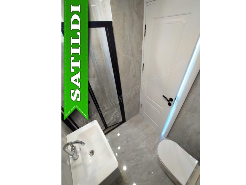 SUADİYE CADDEYE YAKIN ULTRALUX 4+1 DAİRE!!