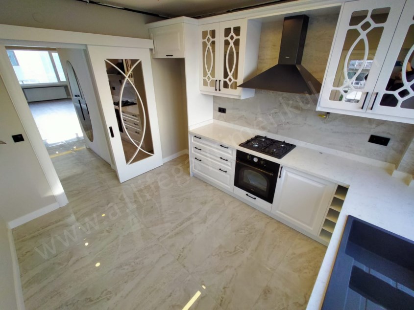 SUADİYE CADDEYE YAKIN ULTRALUX 4+1 DAİRE!!