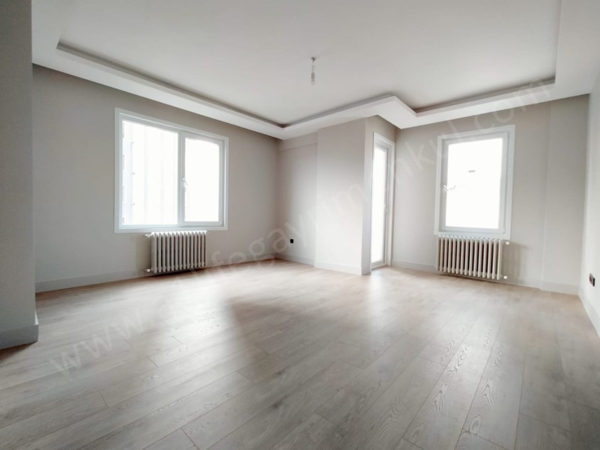 ÇİFTEHAVUZLARDA  KATTA TEK, ÇİFT MUTFAKLI, ÇİFT BALKONLU (4+1) (3+2) SATILIK DAİRE