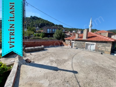 Kozlu Köyünde Müstakil Bahçeli Köy Evi 2+1 Satılık Ev Ayvacık