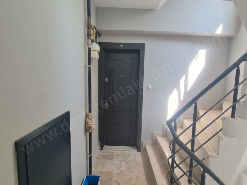 Kartal Çavuşoğlu Yasa Sk. No:8     2+1 Kiralık Daire