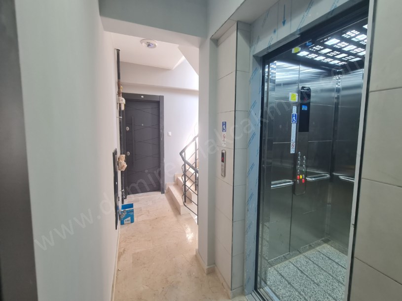 Kartal Çavuşoğlu Yasa Sk. No:8     2+1 Kiralık Daire