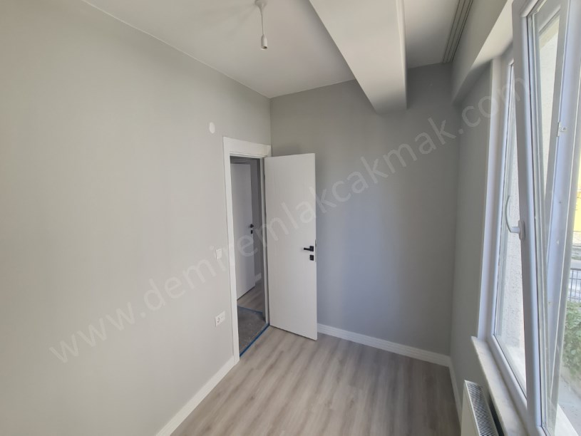 Kartal Çavuşoğlu Yasa Sk. No:8     2+1 Kiralık Daire