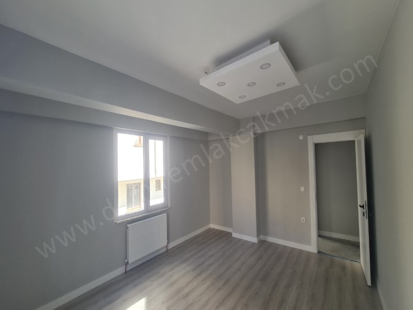 Kartal Çavuşoğlu Yasa Sk. No:8     2+1 Kiralık Daire