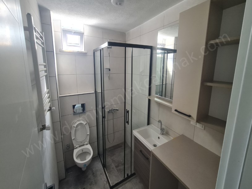 Kartal Çavuşoğlu Yasa Sk. No:8     2+1 Kiralık Daire