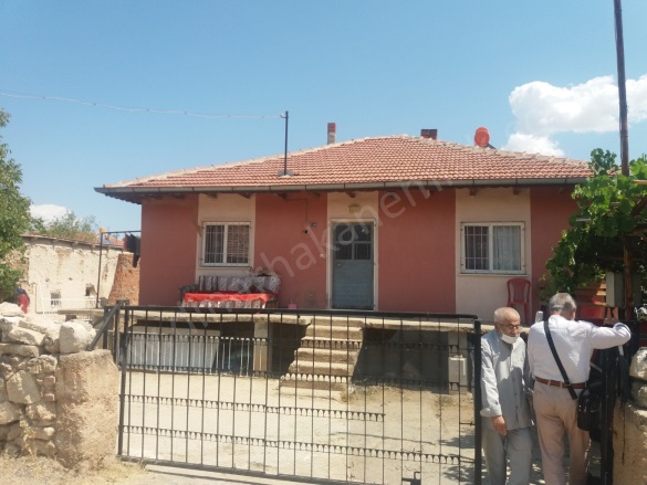 Otogar Mah. Dinar Satılık Müstakil Ev |  750M2 4.450.000Tl Resim-1