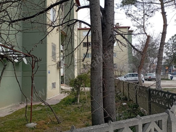 Emniyet Mah. Dinar Satılık Daire |  2+1 Oda | 80M2 2.200.000Tl | 4. Kat | Doğalgaz(Kombi) Resim-4