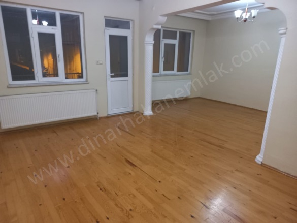 Adliye Mah. Dinar Satılık Daire |  2+1 Oda | 115M2 3.500.000Tl | 3. Kat | Doğalgaz(Kombi) Resim-4