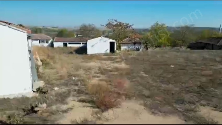 Kumköy Köyü Pehlivanköy Satılık Satılık Çiftlik |  1750M2 5.300.000Tl Resim-5