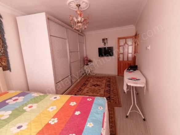 Aslanbey Mah. Battalgazi Satılık Daire |  3+1 Oda | 160M2 2.500.000Tl  Krediye Uygun  | 1. Kat | Doğalgaz(Kombi) | 1 Banyo | 2 Yatak Odası Resim-3