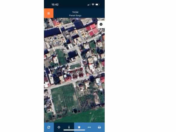 Arsuz Şarkonak Mahallesinde Ana Caddeye Yakın iki Dan Oluşan800 M2 Köşebaşı Satılık Arsa Karaağaç Mah