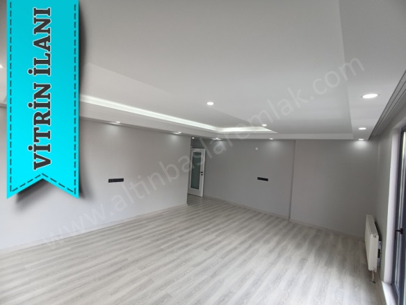 Yenişehir Mah. Kars Satılık Daire |  4+1 Oda | 215M2 5.500.000Tl  Krediye Uygun  | 3. Kat | Doğalgaz(Kombi) | 2 Banyo | 3 Yatak Odası Resim-2