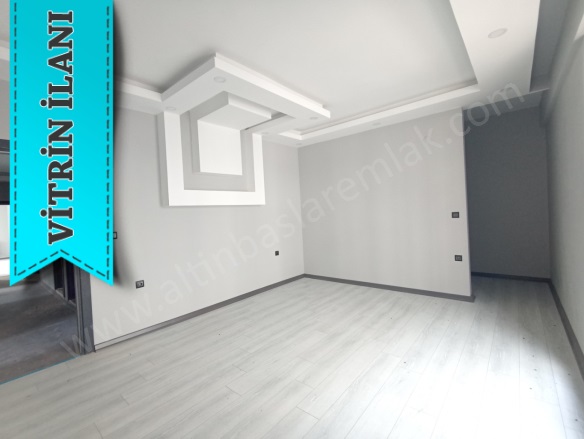 Şehitler Mah. Kars Satılık Daire |  4+1 Oda | 174M2 4.900.000Tl  Krediye Uygun  | 2. Kat | Doğalgaz(Kombi) | 2 Banyo | 2 Yatak Odası Resim-4