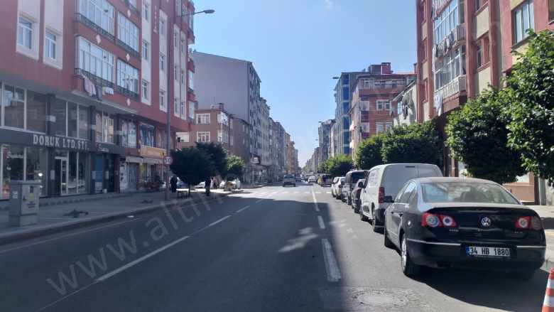 Şehir Merkezinde 6 Katlı Komple Satılık Bina istasyon Mah