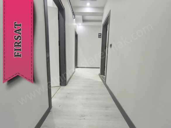 Şehir Merkezinde Satılık Daire 1+1 Mutfak Ayrı Balkonlu Cumhuriyet Mah