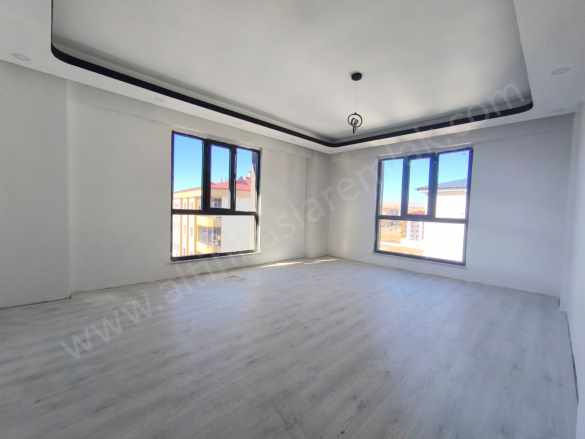 Yeni Adliye Karşısı Satılık Daire 2+1 Hazır Ler !!! Merkez Yenişehir Mah