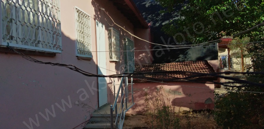 Osmangazi Mah. Turhal Satılık Müstakil Ev |  550M2 7.100.000Tl | Müstakil | 1 Banyo | 3 Yatak Odası Resim-3