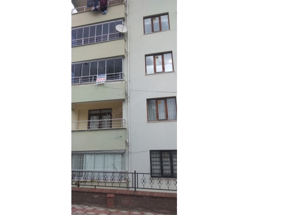 Mimar Sinan Mah. Turhal Satılık Daire |  2+1 Oda | 130M2 2.650.000Tl  Krediye Uygun  | 3. Kat | Doğalgaz(Kombi) | 1 Banyo | 2 Yatak Odası Resim-5