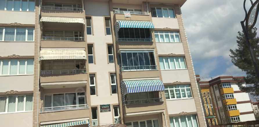Satlık 2+1 Satılık Daire Tokat Turhal Osmangazi Mah