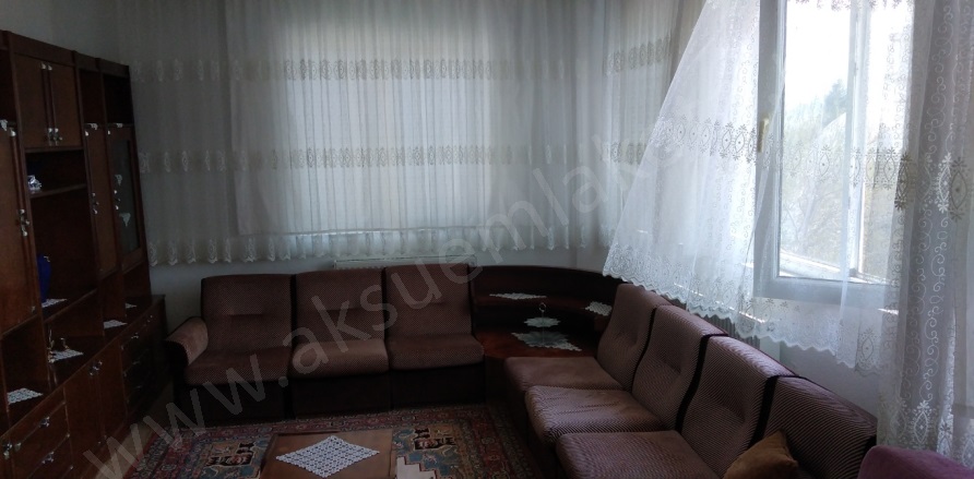 Osmangazi Mah. Turhal Satılık Daire |  2+1 Oda | 135M2 2.350.000Tl  Krediye Uygun  | 5. Kat | Doğalgaz(Kombi) | 1 Banyo | 2 Yatak Odası Resim-5