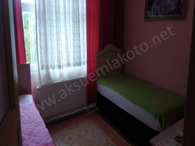 Satlık Müstakil İki Katlı Bahçeli Ev 6+2 Satılık Turhal Maraşal Fevzi Çakmak Mah