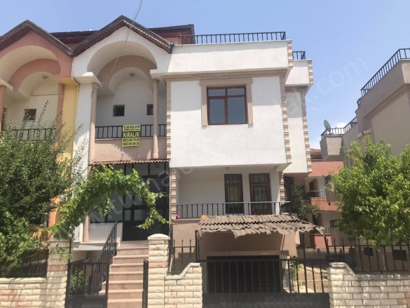 Osmangazi Mah. Turhal Satılık Villa |  6+1 Oda |5.500.000Tl | Tripleks | Doğalgaz(Kombi) | 2 Banyo | 2 Yatak Odası Resim-2