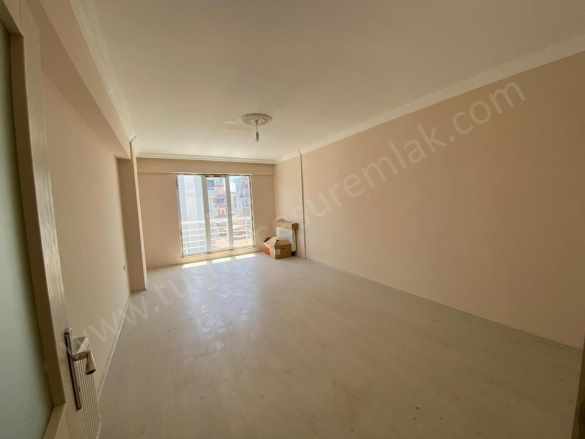 Mimar Sinan Mah Satılık Daire 3+1 Turhal