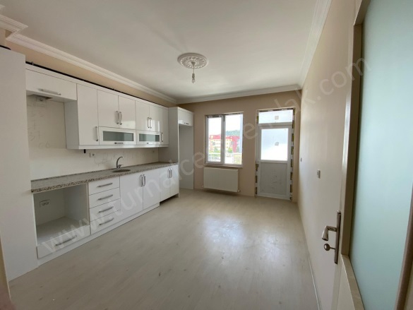 Mimar Sinan Mah. Turhal Satılık Daire |  3+1 Oda |4.250.000Tl | 2. Kat | Doğalgaz(Kombi) | 1 Banyo | 1 Yatak Odası Resim-2