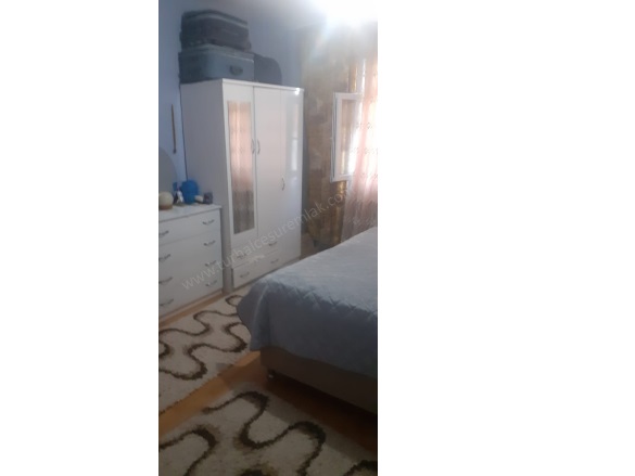 Osmangazi Mah. Turhal Satılık Daire |  3+1 Oda | 145M2 2.100.000Tl  Krediye Uygun  | 5. Kat | Doğalgaz(Kombi) | 1 Banyo | 2 Yatak Odası Resim-4