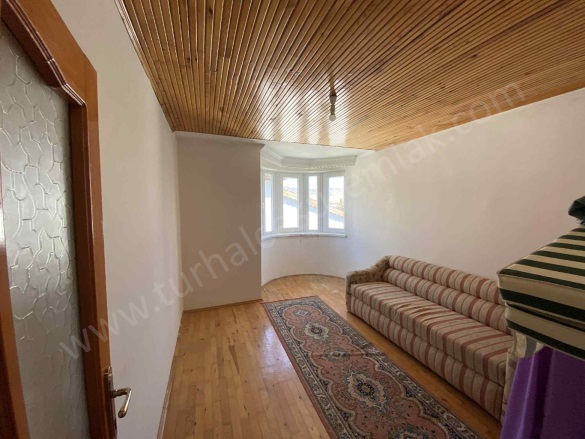 Osmangazi Mah. Turhal Satılık Villa |  6+1 Oda | 360M2 5.150.000Tl  Krediye Uygun  | Doğalgaz(Kombi) | 2 Banyo | 4 Yatak Odası Resim-4