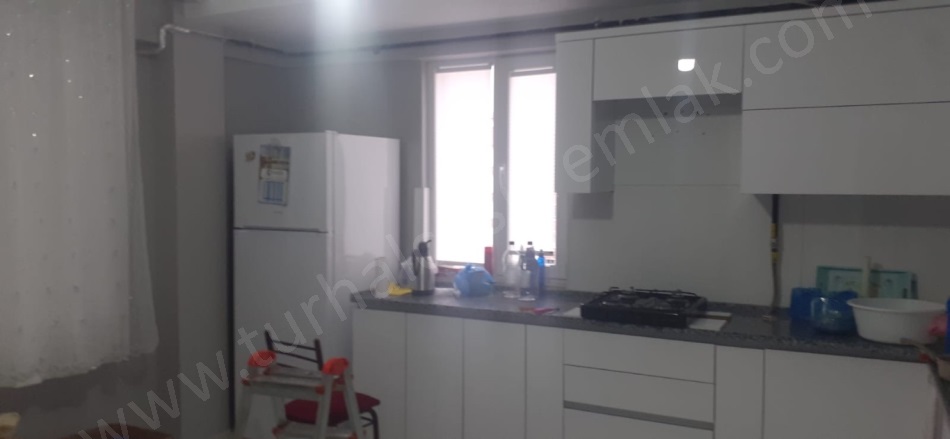 Mimar Sinan Mah. Turhal Satılık Daire |  3+1 Oda | 145M2 3.900.000Tl  Krediye Uygun  | 4. Kat | Doğalgaz(Kombi) | 1 Banyo | 1 Yatak Odası Resim-5