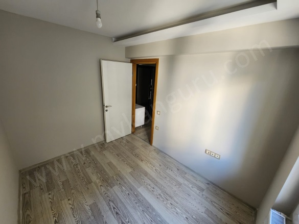 Kurtuluş Mah. Efeler Satılık Daire |  1+1 Oda | 45M2 2.350.000Tl  Krediye Uygun  | 2. Kat | Doğalgaz(Kombi) | 1 Banyo Resim-2