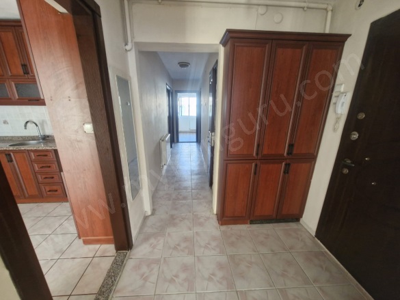 Yedi Eylül Mah. Efeler Kiralık Daire |  3+1 Oda | 115M2 Aylık 18.000Tl | 4. Kat | Doğalgaz(Kombi) | 1 Banyo Resim-2