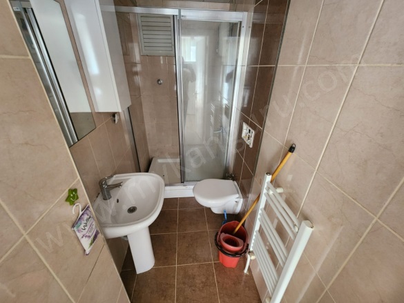Zafer Mah. Efeler Kiralık Daire |  1+1 Oda | 35M2 Aylık 11.000Tl Eşyalı  | Giriş Altı Kot 1 | Klima | 1 Banyo Resim-4