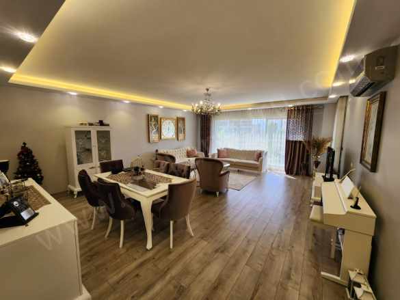 Satılık Daire Gold Towersda 4+1 277 M² Ara Kat Efeler Zeybek Mah