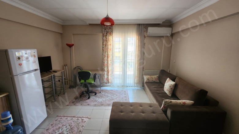 Zafer Mah. Efeler Satılık Daire |  1+1 Oda | 45M2 2.050.000Tl Eşyalı  | 4. Kat | Klima | 1 Banyo Resim-4