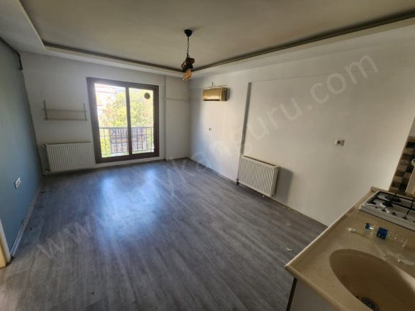 Cuma Mah. Efeler Kiralık Daire |  1+1 Oda | 55M2 Aylık 12.500Tl | 2. Kat | Doğalgaz(Kombi) | 1 Banyo Resim-4