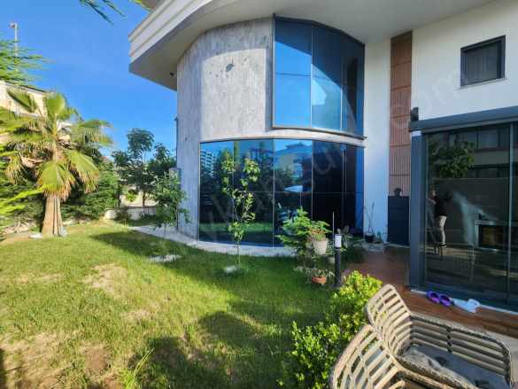 Kiralık işyeri Mimar Sinan Mahde 5+1 390 M² Villa Efeler