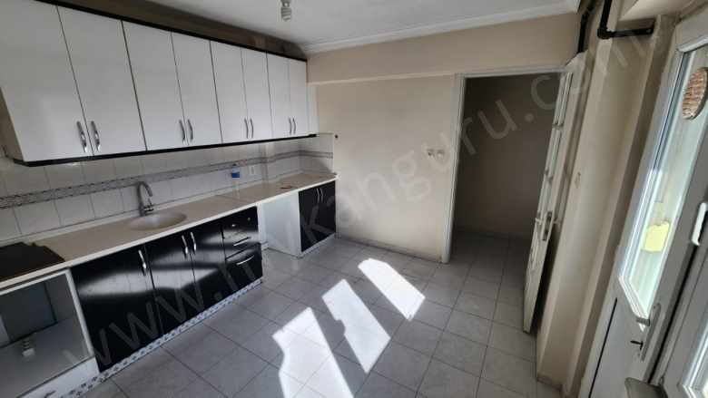 Satılık Daire Meşrutiyet Mahde 3+1 145 M² Efeler