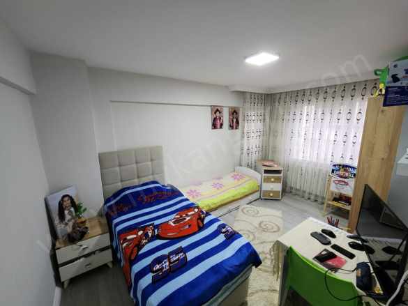Satılık Daire Zafer Mahde 2+1 120 M² Ara Kat Efeler
