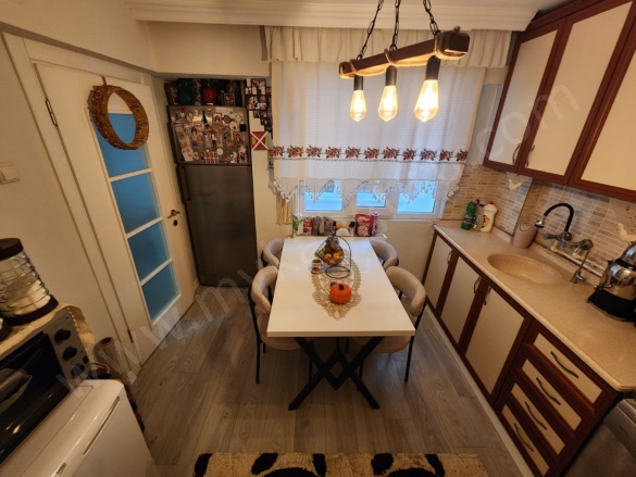 Zafer Mah. Efeler Satılık Daire |  2+1 Oda | 120M2 2.650.000Tl  Krediye Uygun  | 4. Kat | Doğalgaz(Kombi) | 1 Banyo Resim-2