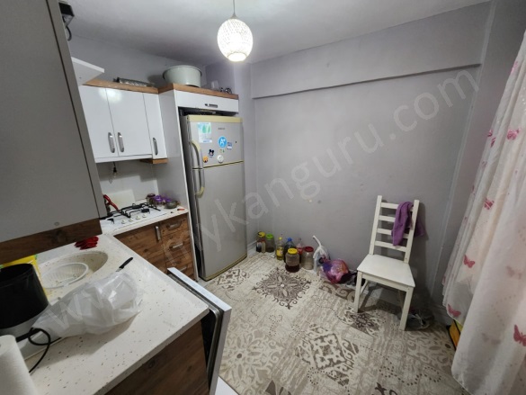Zafer Mah. Efeler Satılık Daire |  2+1 Oda | 100M2 2.250.000Tl  Krediye Uygun  | 3. Kat | Soba | 1 Banyo Resim-4