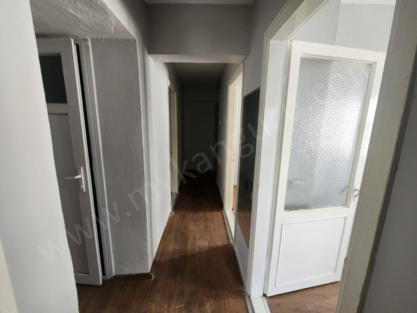 Adnan Menderes Mah. Efeler Kiralık Daire |  2+1 Oda | 100M2 Aylık 15.000Tl | Yarı Bordum | 1 Banyo Resim-1