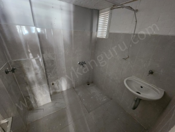 Adnan Menderes Mah. Efeler Kiralık Daire |  2+1 Oda | 100M2 Aylık 15.000Tl | Yarı Bordum | 1 Banyo Resim-4