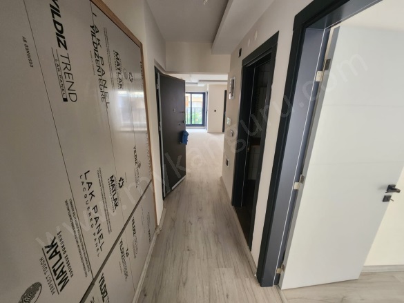 Orta Mah. Efeler Kiralık Daire |  2+1 Oda | 80M2 Aylık 18.000Tl | 2. Kat | Doğalgaz(Kombi) | 1 Banyo Resim-3